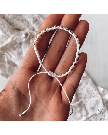 ( P109B ) Pulseras Macrame Blanca A.Q.