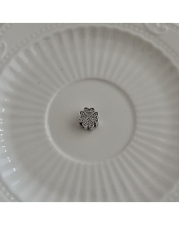 ( PD113 ) Charm Trebol de Cuatro Hojas con Cubic Pando Plata 925