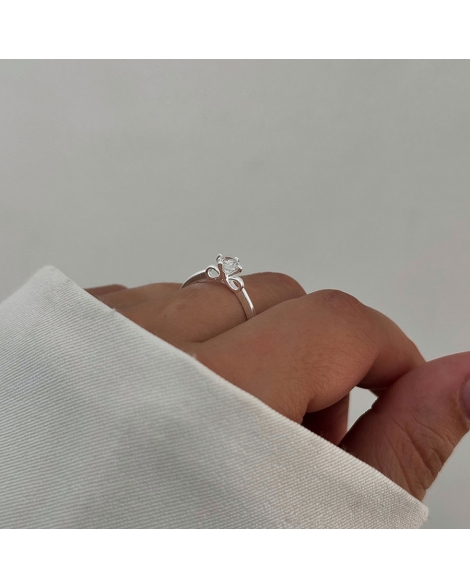 ( PN2105 ) Anillo Moñito con Cubic Plata 925